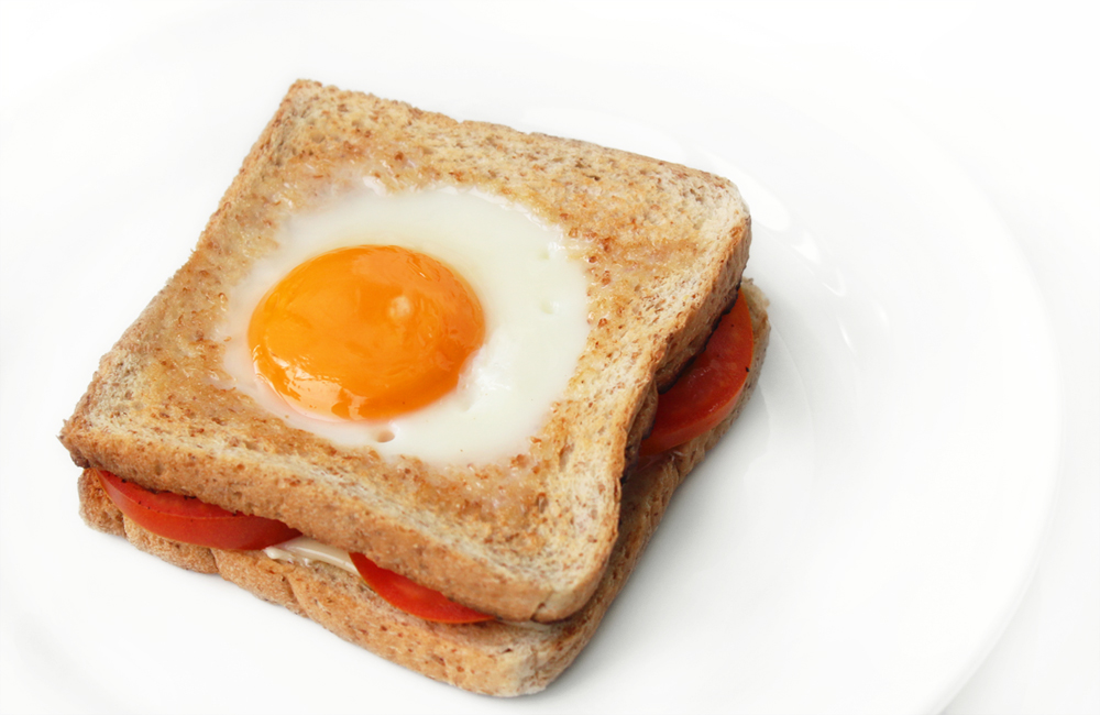 Fried Egg Sandwich (แซนด์วิชไข่ดาว)