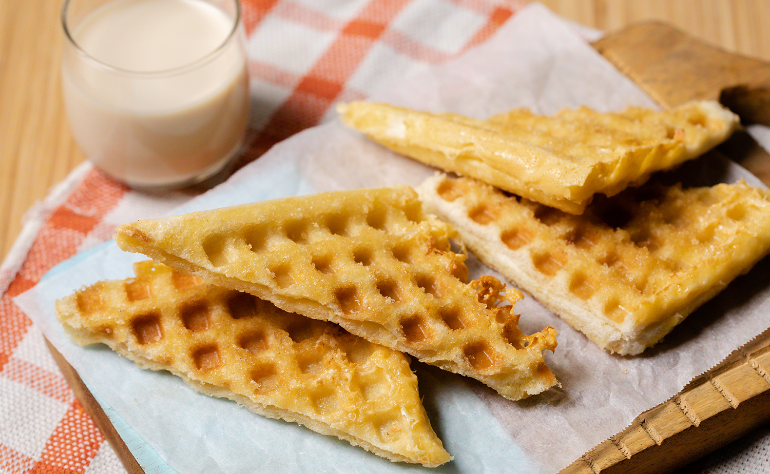 waffled-caramelized-cheese-toastie